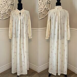 Vintage Miss Elaine Floral Nightgown Long Sleeve Maxi Romantic Cottagecore Small